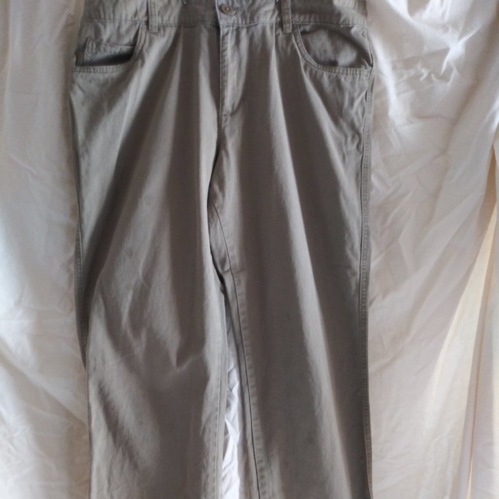 Colombia Khaki pants